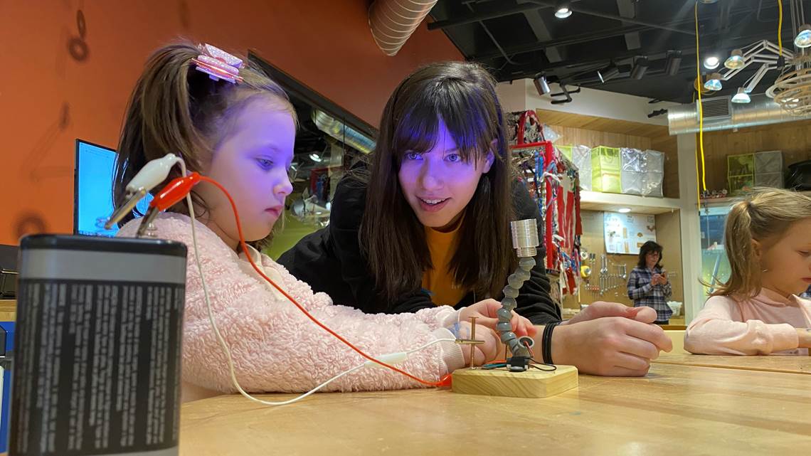 Woman and girl in Tinkering Space