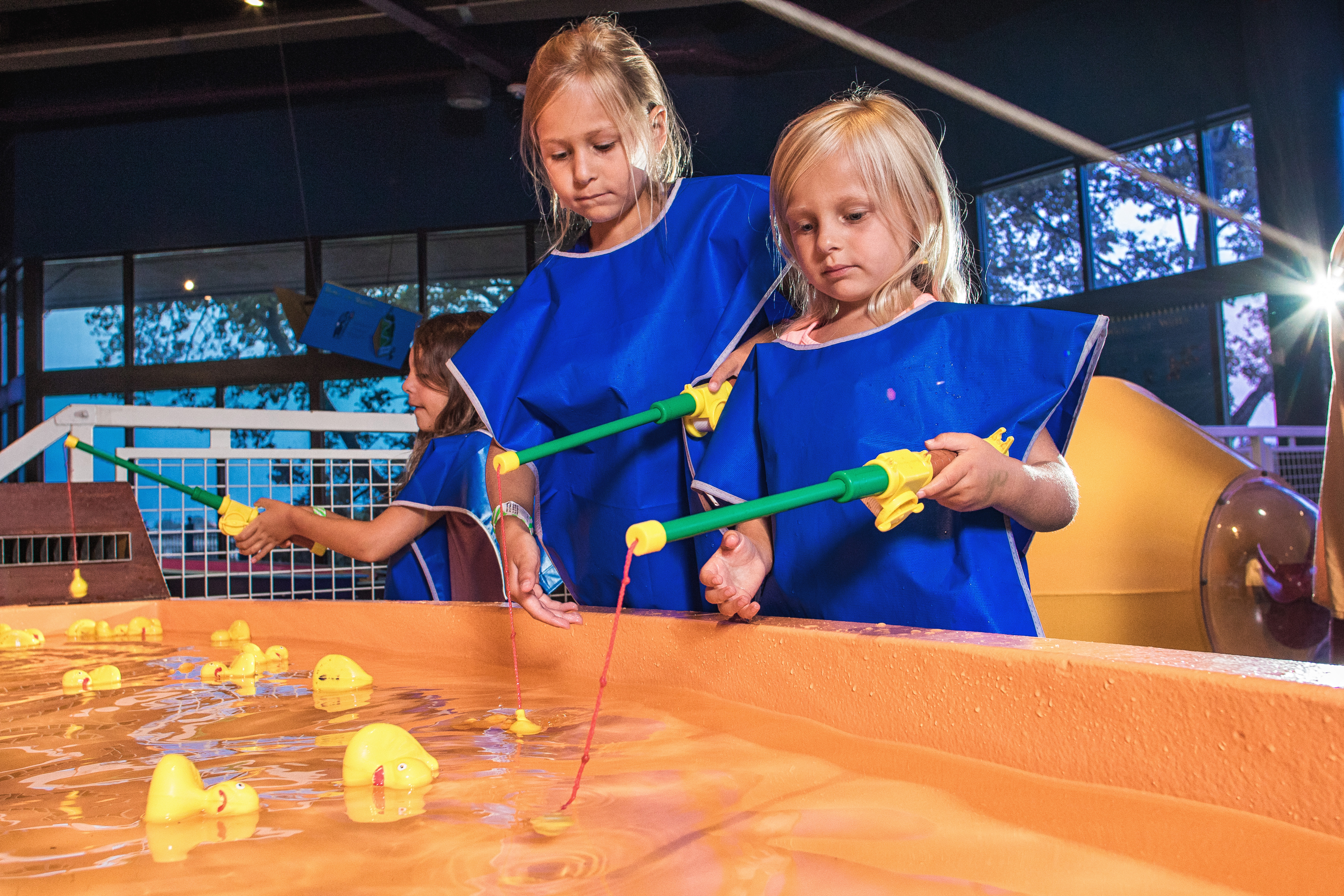 Kids interacting with Wet Lab