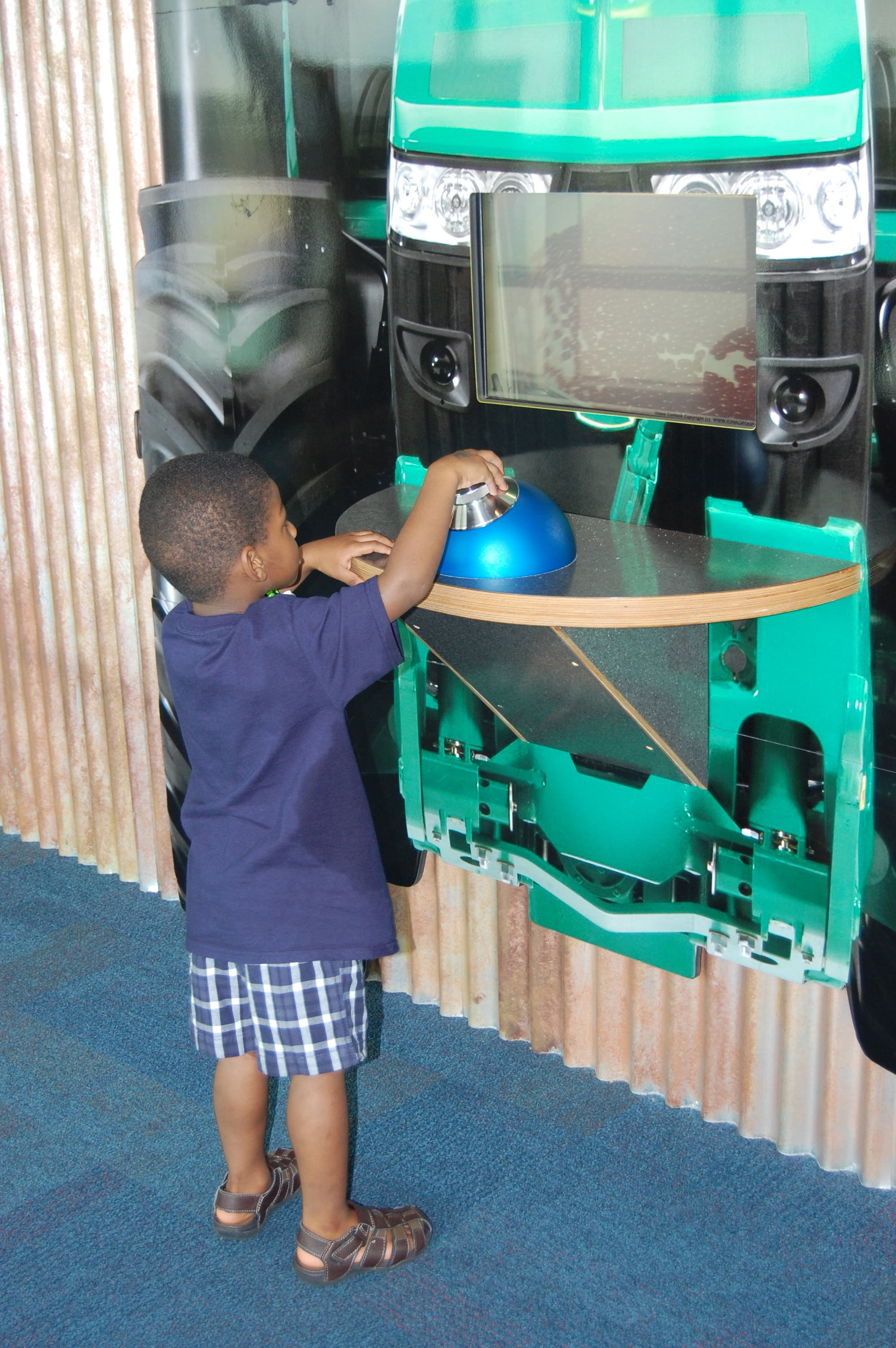 Child interacting with Spin Browser